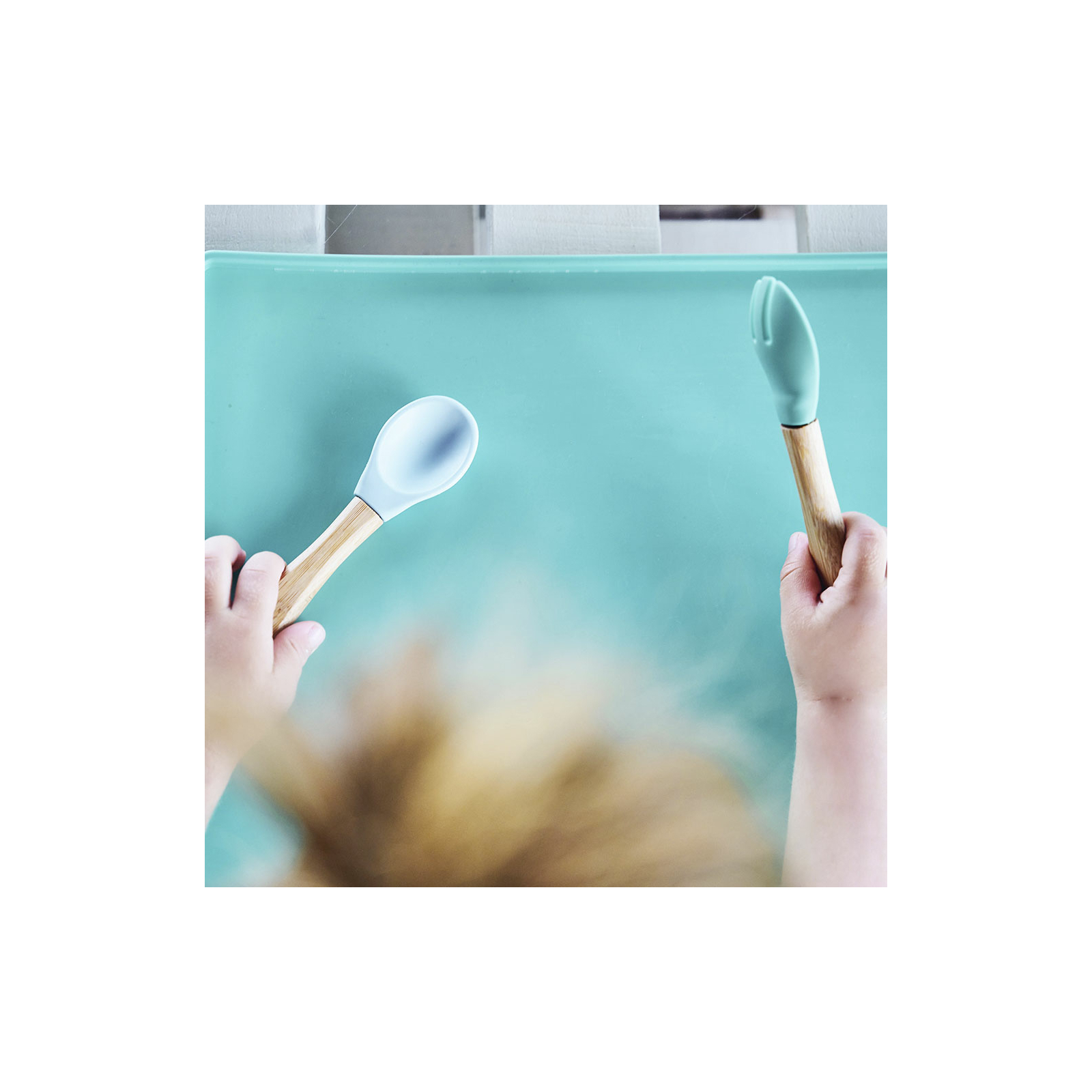 Набор детской посуды MinikOiOi Dig In - Bubble Beige ложка и вилка силиконовая (101060060) изображение 6