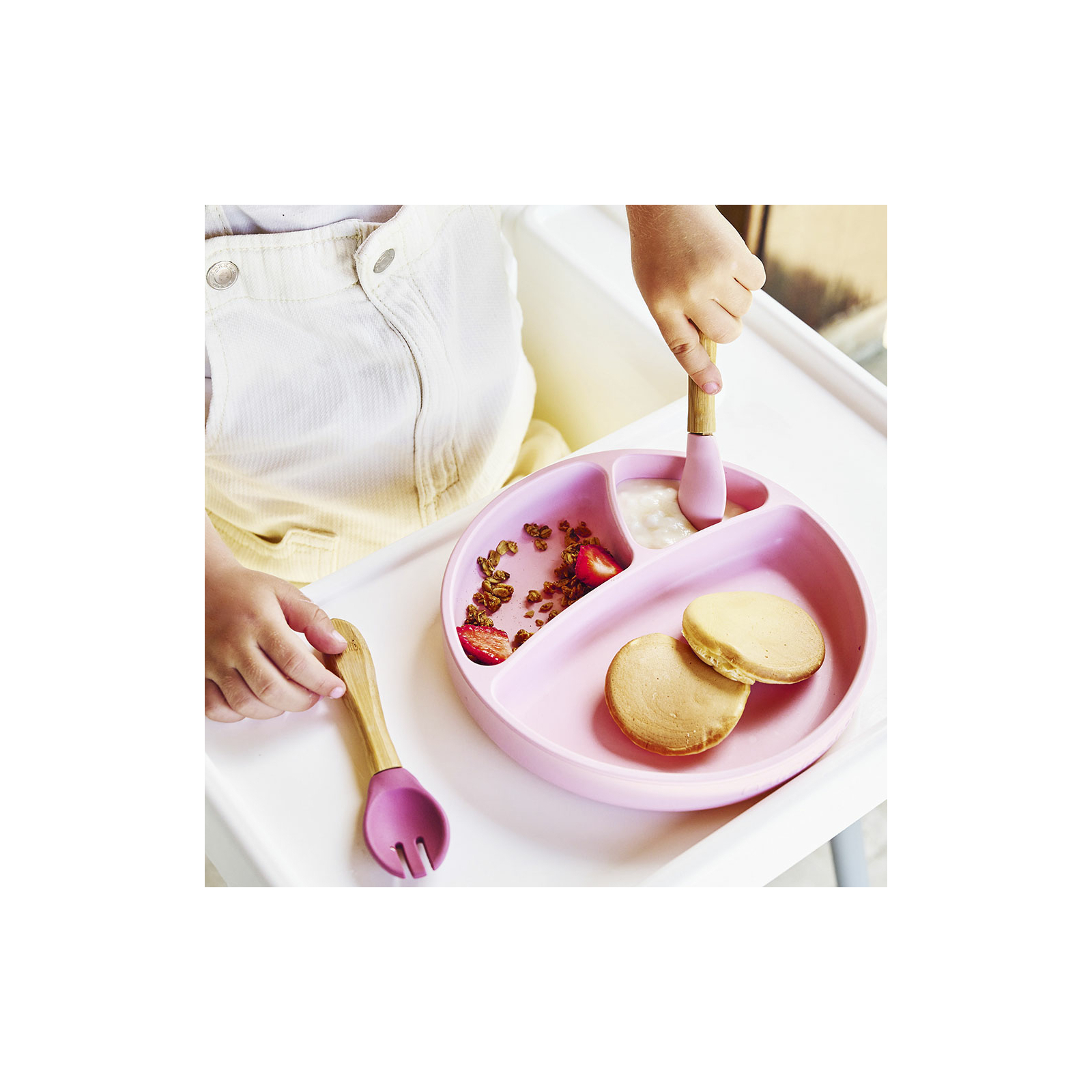 Набор детской посуды MinikOiOi Dig In - Powder Grey ложка и вилка силиконовые (101060057) изображение 7