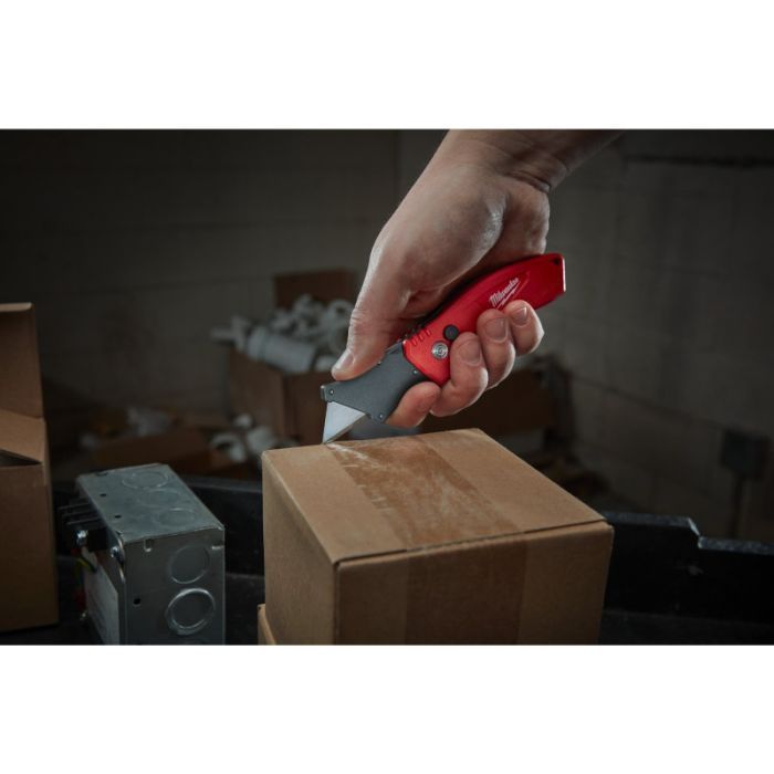 Нож монтажный Milwaukee FASTBACK Compact выкидной многофункциональный (4932471356) изображение 4