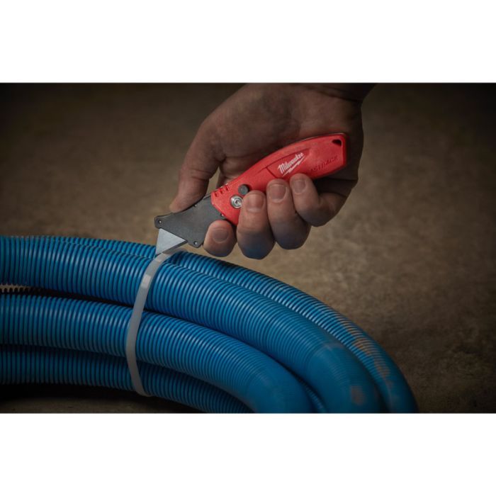Нож монтажный Milwaukee FASTBACK Compact выкидной многофункциональный (4932471356) изображение 5