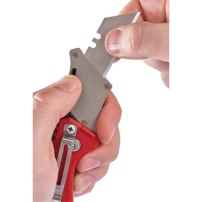 Нож монтажный Milwaukee FASTBACK Compact выкидной многофункциональный (4932471356) изображение 7