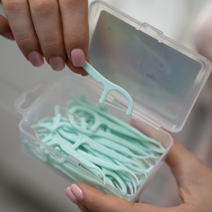 Флос-зубочистки Fesco Ultra Dental Floss Picks 40 шт. (4820204702410) зображення 3
