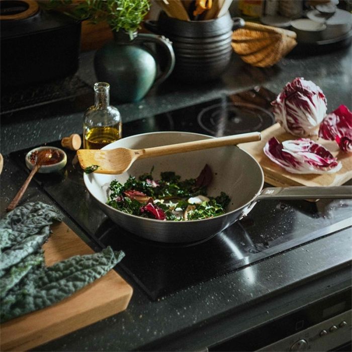 Сковорода Fiskars Вок Norden 28cm з мінеральним покриттям (1067636) зображення 8