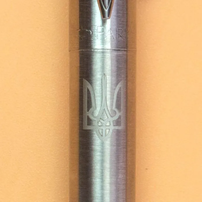 Ручка шариковая Parker JOTTER 17 UKRAINE SS CT BP Трезубец белый (16132_T001w) изображение 2
