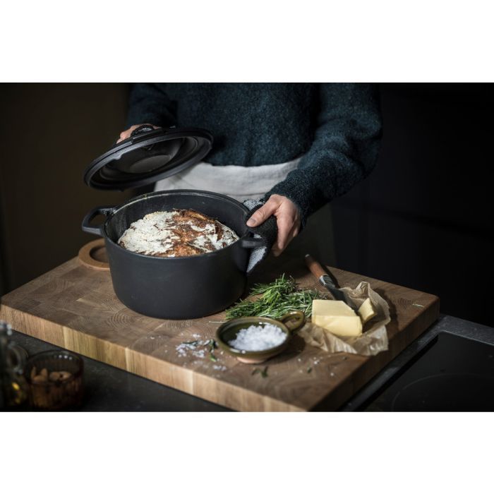 Кастрюля Fiskars Norden чавунна 6 л чорна (1026566) изображение 7
