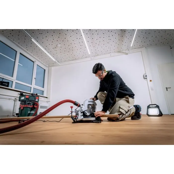 Торцовочная пила Metabo KS 216M, 1100W, диск 216мм (610216000) изображение 3