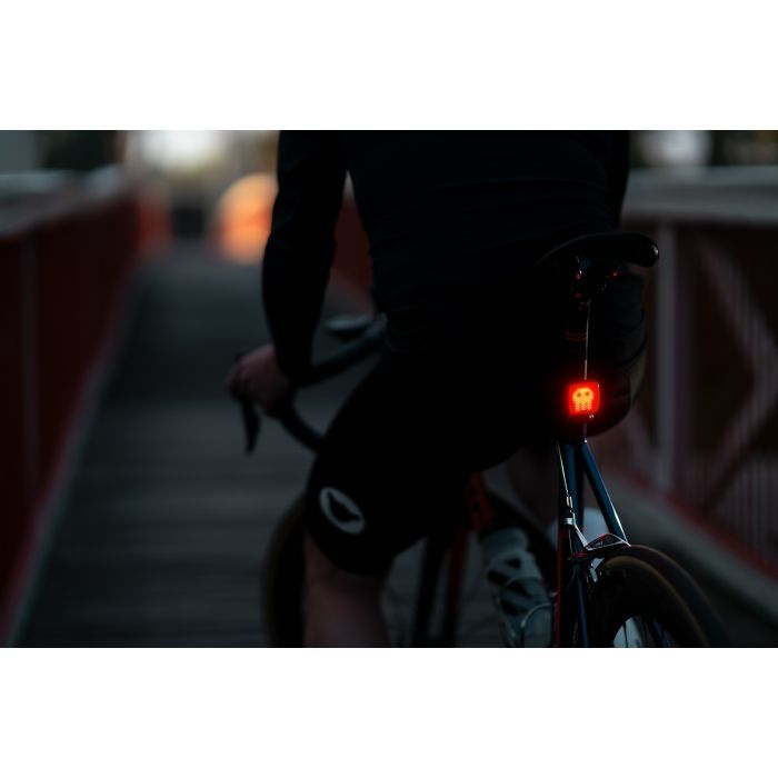 Задняя велофара Knog Blinder Square Rear 100 Lumens (12288) изображение 11