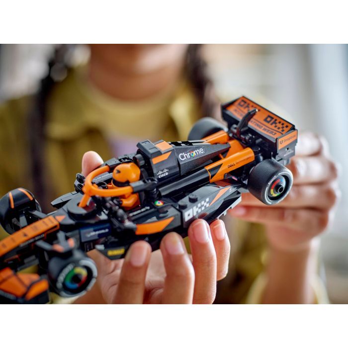 Конструктор LEGO Speed Champions Автомобіль для перегонів McLaren F1 Team MCL38 (77251) зображення 9