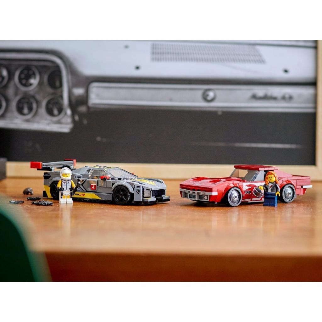 Конструктор LEGO Speed Champions Chevrolet Corvette C8.R Race Car and 1968 Ch (76903) изображение 4