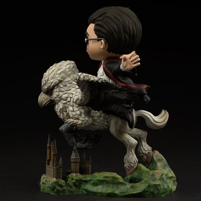 Фигурка для геймеров Iron Studios Harry Potter Harry and Buckbeak (WBHPM39921-MC) изображение 4