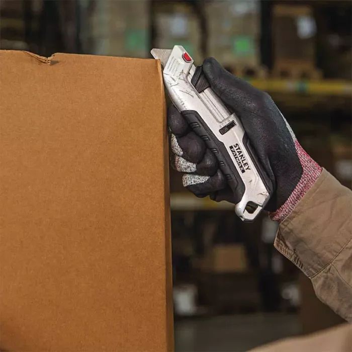 Нож монтажный Stanley Tri-Slide Premium безопасный с лезвиями (FMHT10367-0) изображение 5