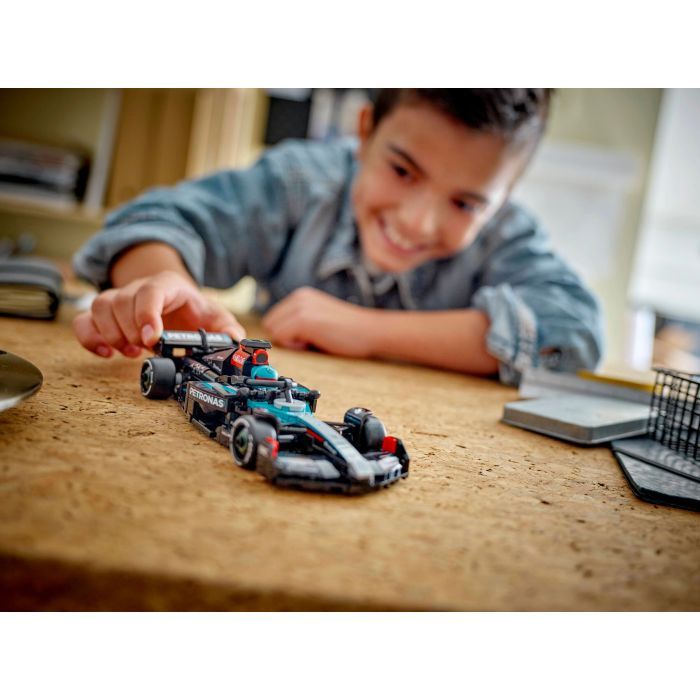 Конструктор LEGO Speed Champions Автомобіль для перегонів Mercedes-AMG F1 W15 (77244) зображення 9