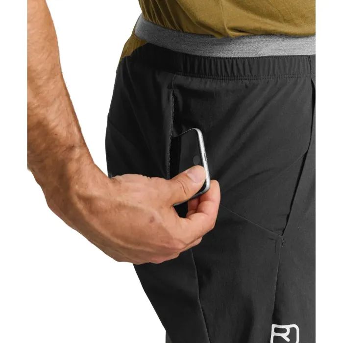 Шорти Ortovox Piz Selva Shorts Mns black raven - XL - чорний (025.001.1178) зображення 7
