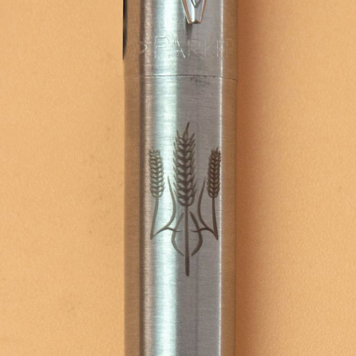 Ручка шариковая Parker JOTTER 17 UKRAINE SS CT BP Трезубец из колосков (16132_T059b) изображение 2