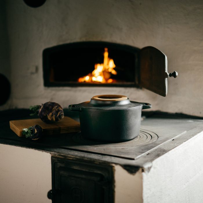 Кастрюля Fiskars Norden чавунна 6 л чорна (1026566) изображение 10