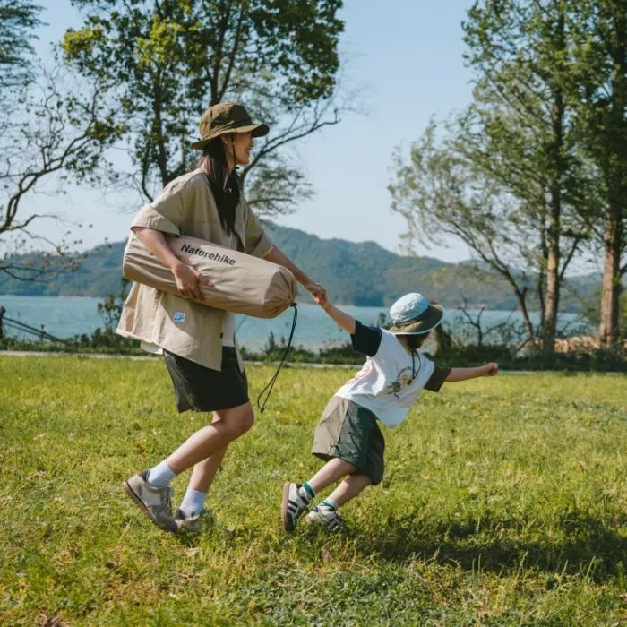 Туристический коврик Naturehike CNK2550WS025, вологостійкий, 200х130х6 см, бежевий (6977465868756) изображение 8