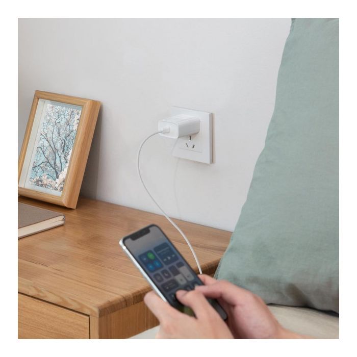 Зарядний пристрій Ugreen USB-C PD30W CD127 white (70161) зображення 2