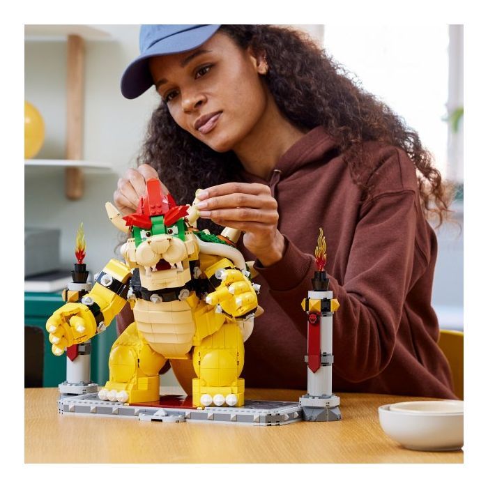 Конструктор LEGO Super Mario Могутній Боузер 2807 деталей (71411) зображення 3