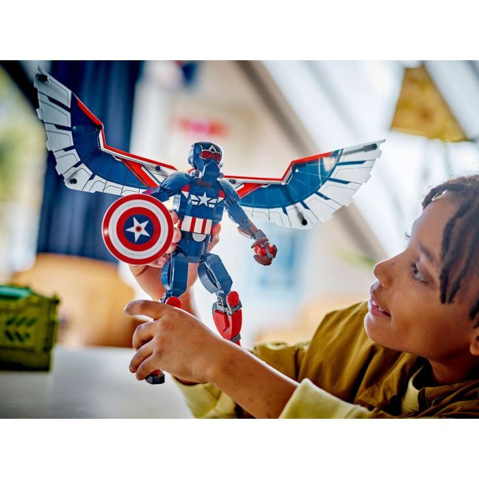 Конструктор LEGO Marvel Фигурка Сэм Уилсон Капитан Америка (76296) изображение 8