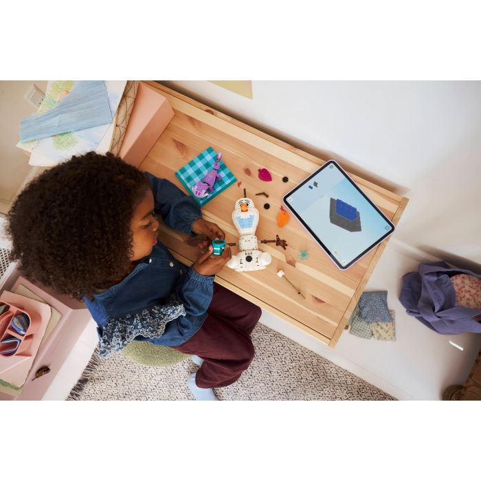 Конструктор LEGO Disney Princess Веселье на пикнике Олафа и Бруни (43287) изображение 9