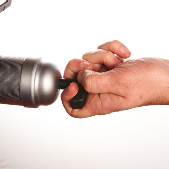 Шприц для смазки Milwaukee HEAVY DUTY M18 GG-201C Li-Ion 2Ah, кейс (4933440490) изображение 5