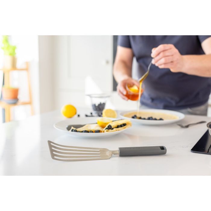 Лопатка кухонна KitchenAid Classic з прорізами 31,5 см білий (KHA024OHPNG) зображення 3