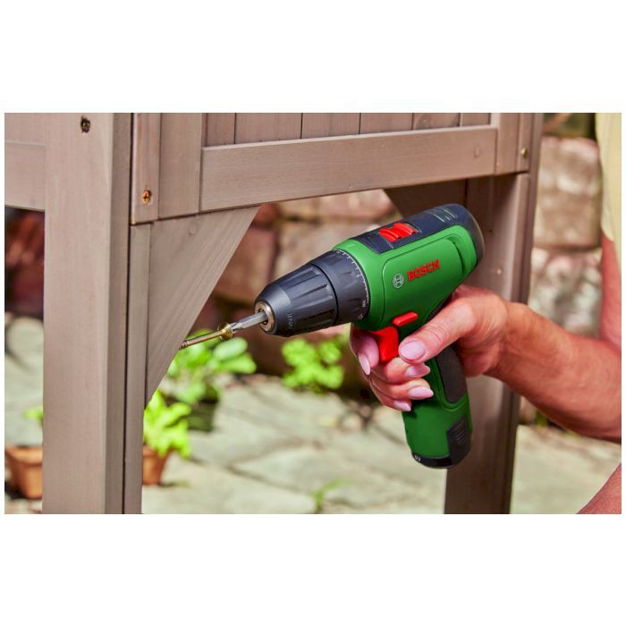Шуруповерт Bosch EasyDrill 1200, 12В, 2х1.5Ач, ЗУ, набор сверл и бит, кейс (0.603.9D3.007) изображение 4