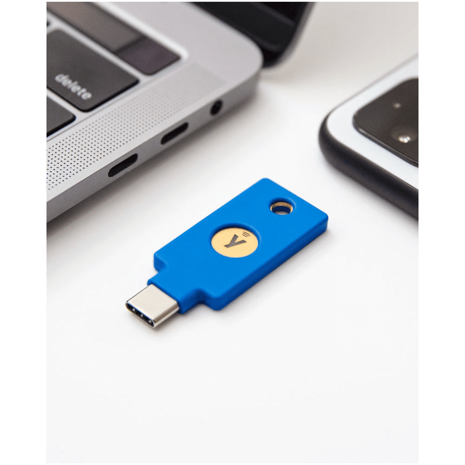 Апаратний ключ безпеки Yubico Security Key C NFC (SecurityKey_C_NFC) зображення 3