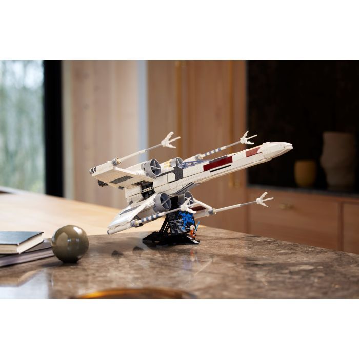 Конструктор LEGO Star Wars Винищувач X-Wing (75355) зображення 12