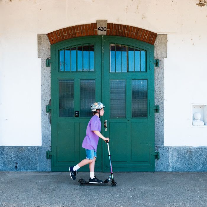 Самокат Micro Sprite LED Неохром (SA0237) зображення 8