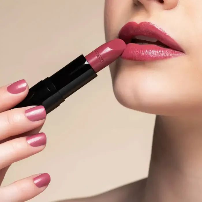Помада для губ Artdeco Perfect Color Lipstick 835 - Gorgeous Girl (4052136111194) зображення 5