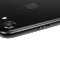 Мобильный телефон Apple iPhone 7 32GB Jet Black (MQTX2FS/A) изображение 8