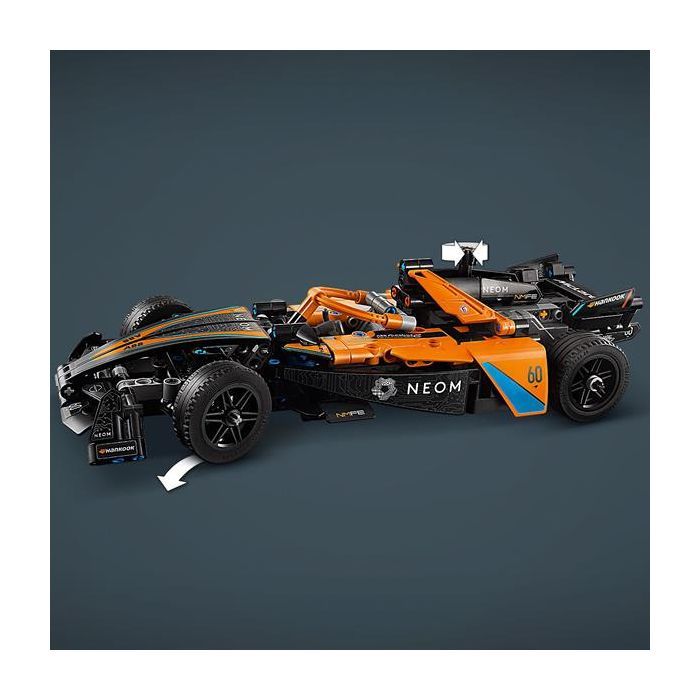 Конструктор LEGO Автомобиль для гонки NEOM McLaren Formula E 452 детали (42169) изображение 5