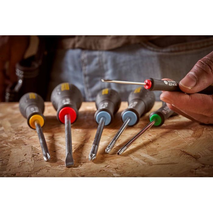 Отвертка DeWALT FatMax, SL3х75мм, расширяющееся жало. (0-65-479) изображение 5