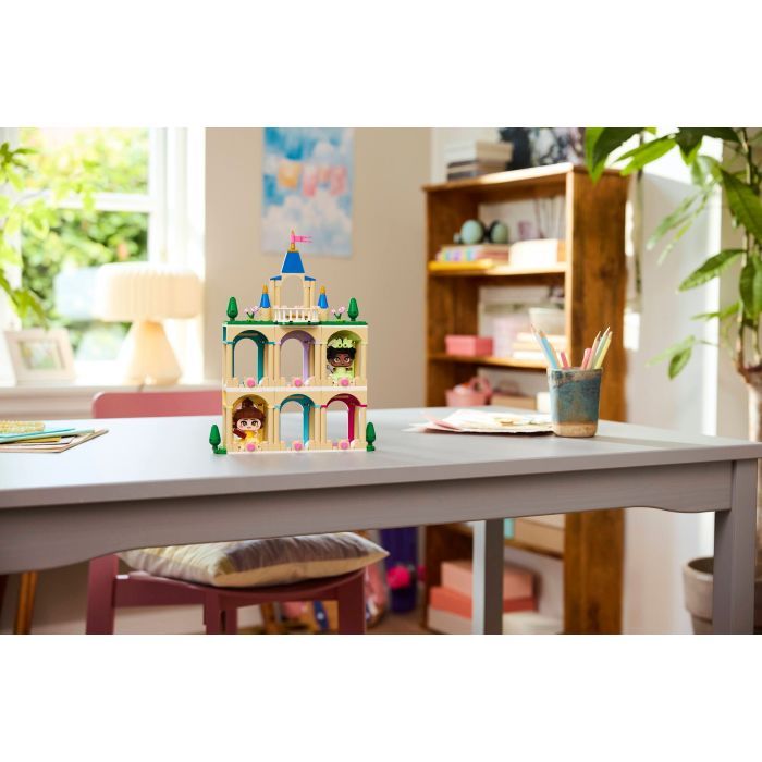 Конструктор LEGO Disney Princess Мініпринцеси Бель і Тіана з замком (43291) зображення 11