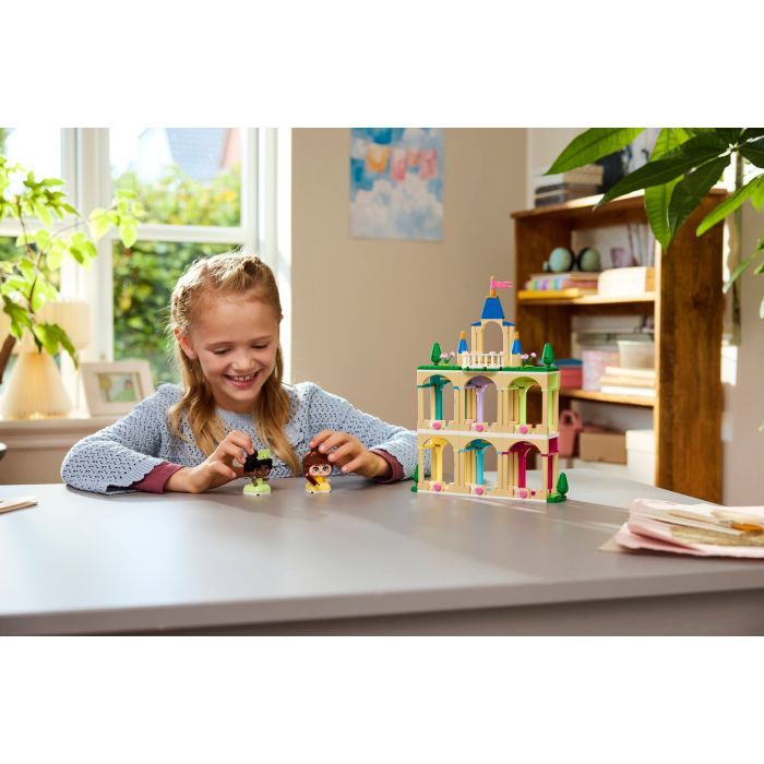 Конструктор LEGO Disney Princess Мініпринцеси Бель і Тіана з замком (43291) зображення 9