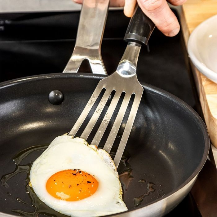 Лопатка кухонна KitchenAid Classic з прорізами 31,8 см чорний (KCG024OHOBE) зображення 5