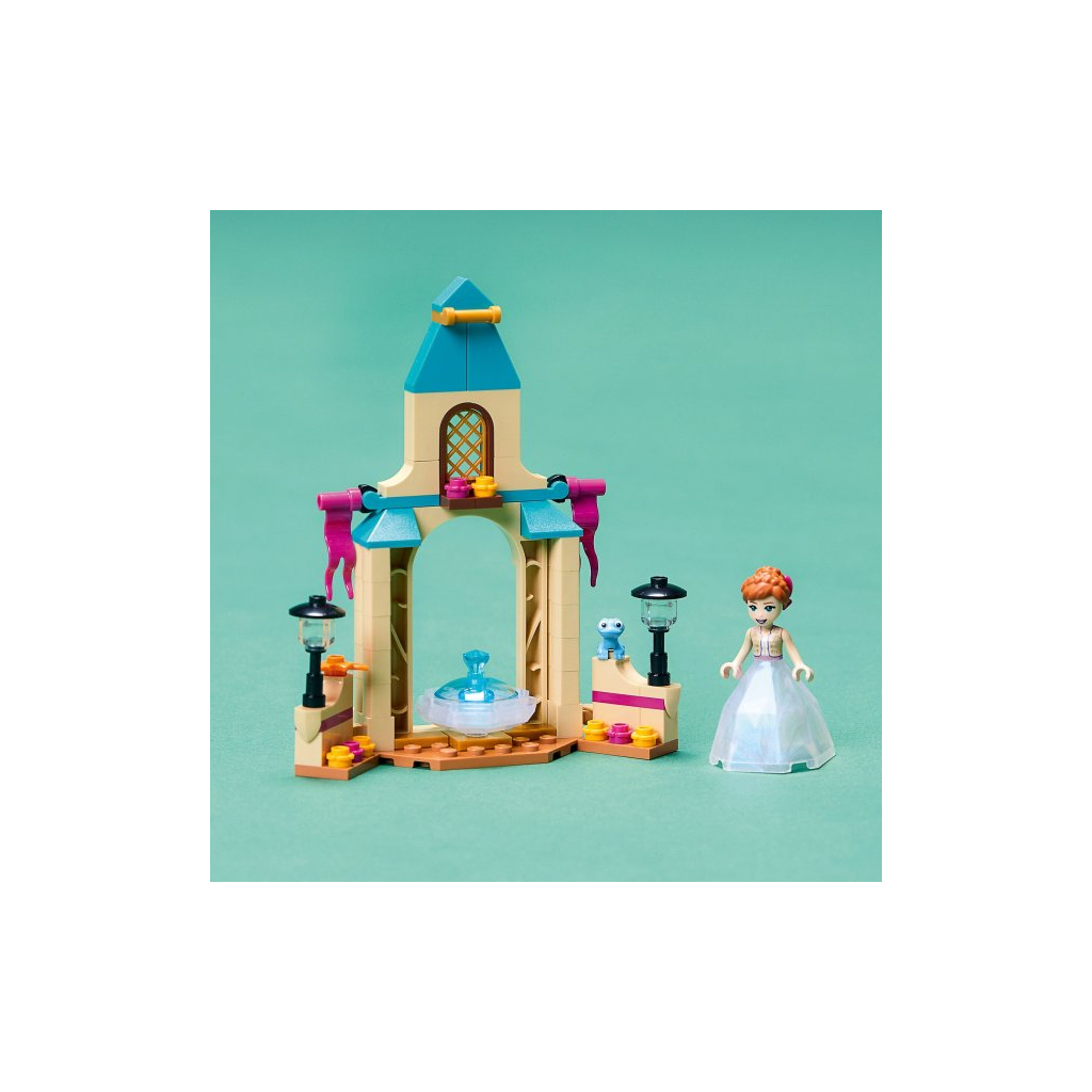 Конструктор LEGO Disney Princess Двор дворца Анны 74 детали (43198) изображение 8