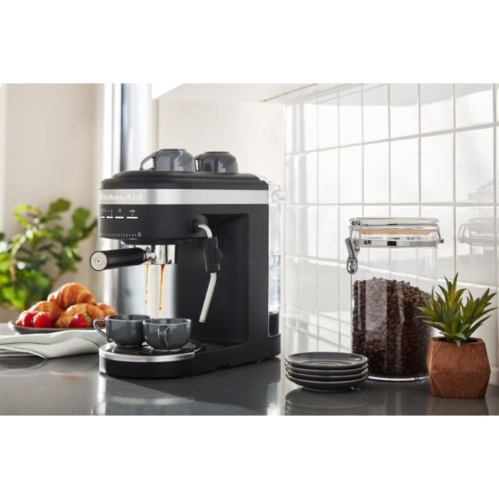 Ріжкова кавоварка еспресо KitchenAid 5KES6403EBM зображення 5
