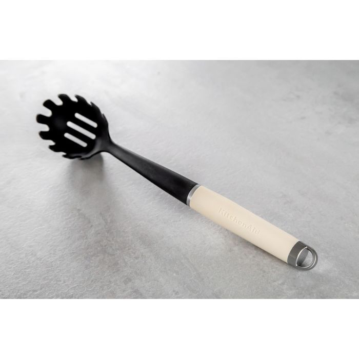 Ложка поварская KitchenAid Coreline для спагеті, 35 см, червона (KAG005OHERE) изображение 5