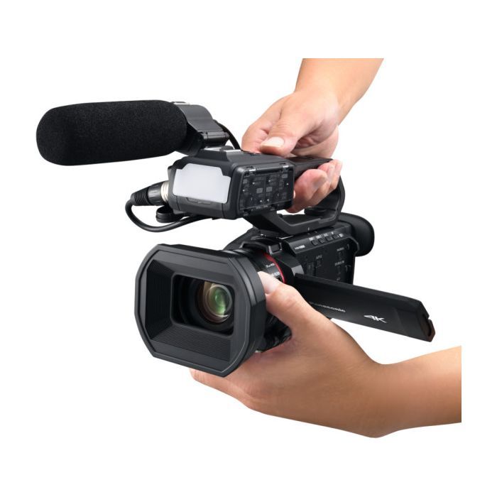Цифровая видеокамера Panasonic AG-CX18 4K Flash (AG-CX18EH) изображение 2