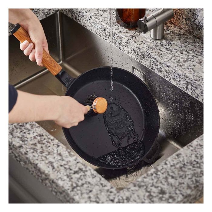 Сковорода Fiskars Norden чавунна 24 см (1026568) изображение 8