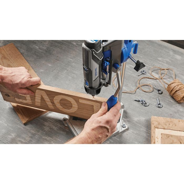 Гравер Dremel 8240-3/45 12V, 1х2Ah, 5000-35000об/хв, 45 акс, ЗП, 0.66кг (F.013.824.0JF) зображення 8