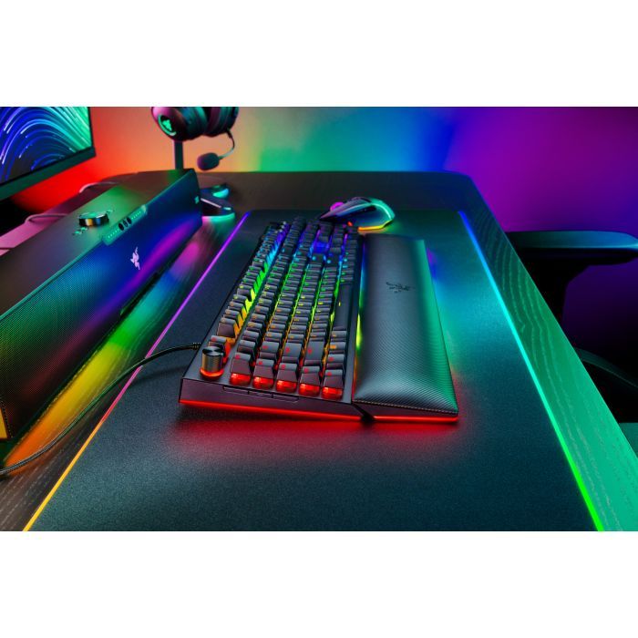 Клавиатура Razer BlackWidow V4 PRO Yellow Switch USB UA Black (RZ03-04681800-R3M1) изображение 8