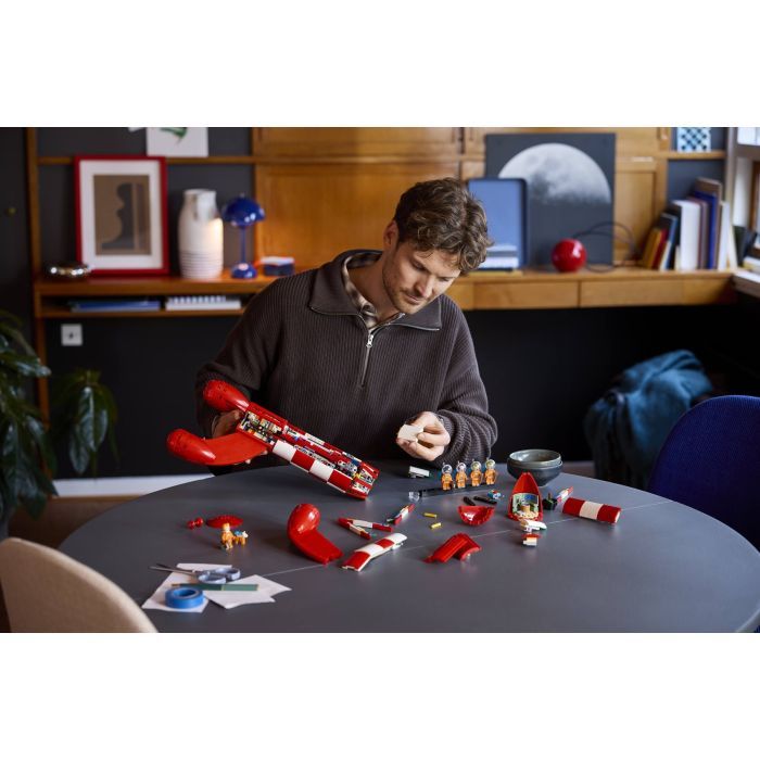Конструктор LEGO Ideas Лунная ракета TINTIN (21367) изображение 8