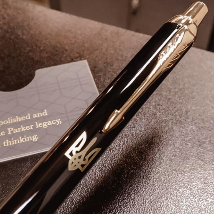Ручка шариковая Parker IM 17 UKRAINE Black GT BP Трезубец (22032_TR) изображение 3