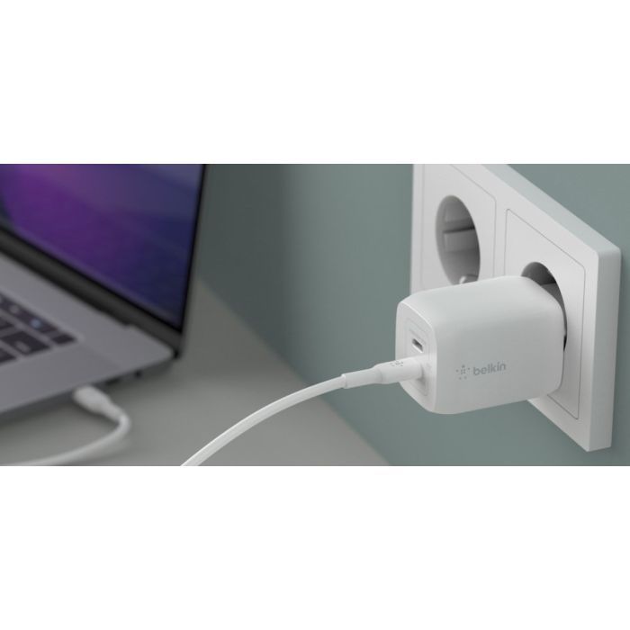 Зарядное устройство Belkin 2xUSB-C PD65W GaN PPS + cable USB-C to USB-C 2.0m White (WCH013VF2MWH-B6) изображение 2