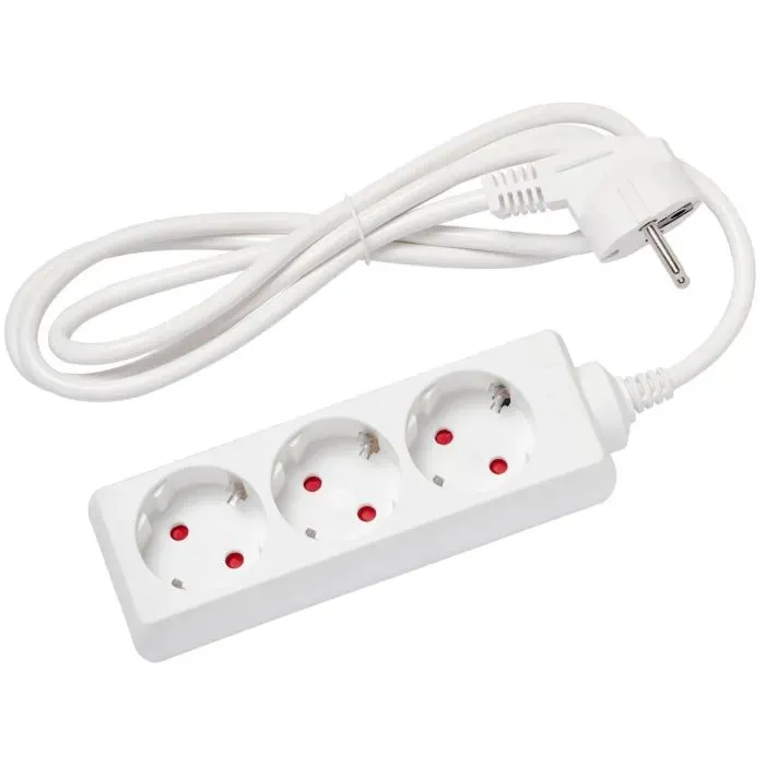 Сетевой удлинитель Delux G3J 1.5м 3 роз. с заземлением white (90021621)