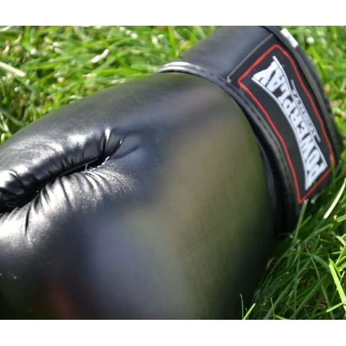 Боксерські рукавички PowerPlay 3004 Classic Чорні 8 унцій (PP_3004_8oz_Black) зображення 7