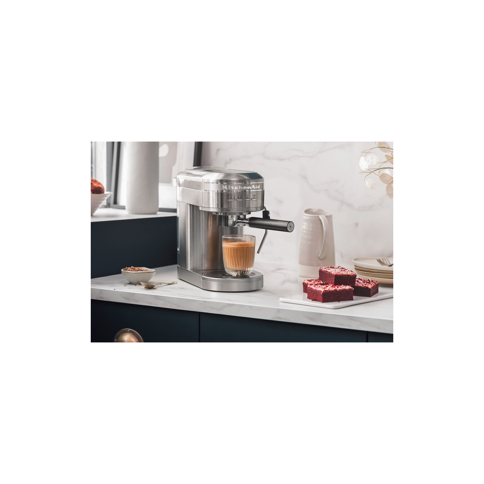 Ріжкова кавоварка еспресо KitchenAid 5KES6503ESX зображення 10